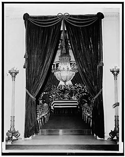 Tarihselfindings Fotoğraf: Bayraklı Tabut, Başkan Franklin D. Roosevelt, Doğu Odası,Beyaz Saray, 1945